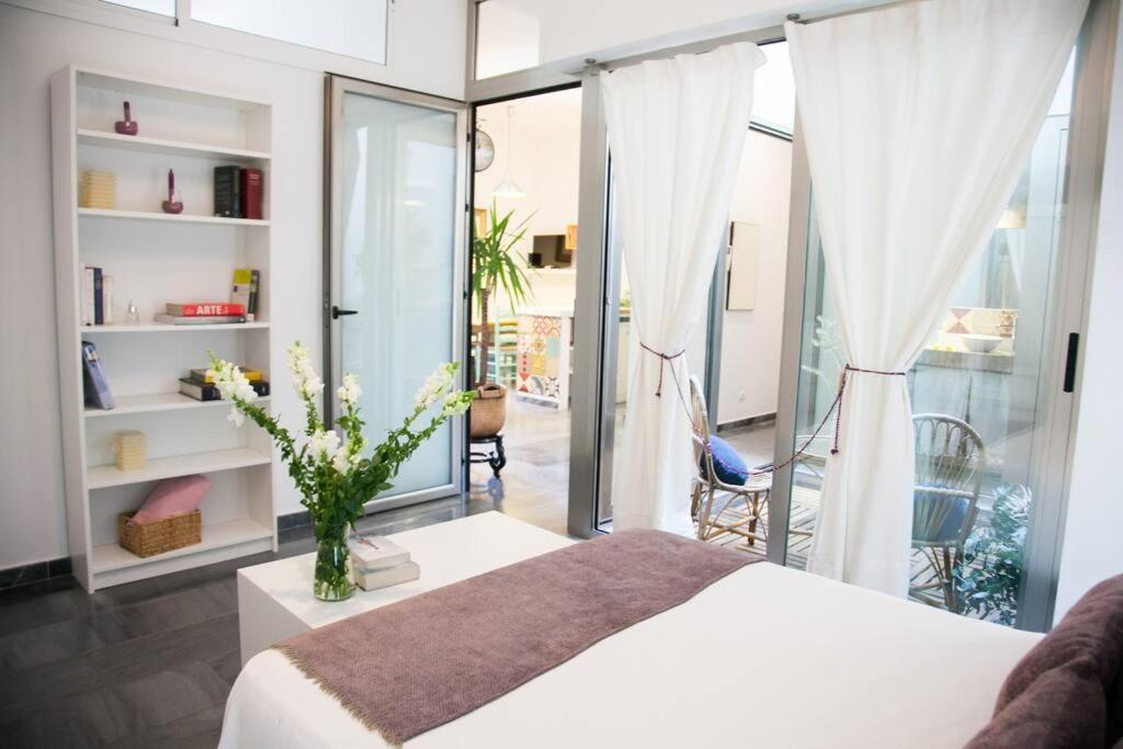 Beautiful Silent Apartment Private Parking เซบีญา ภายนอก รูปภาพ